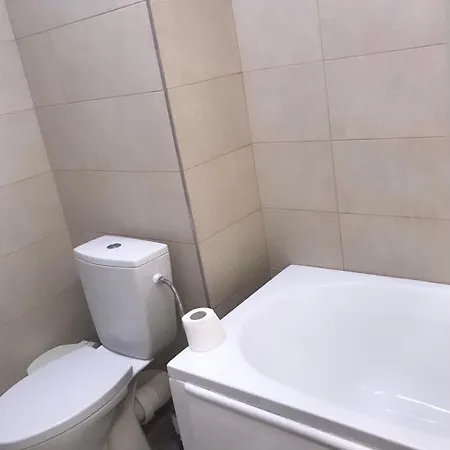 Studio Kirana Apartment *